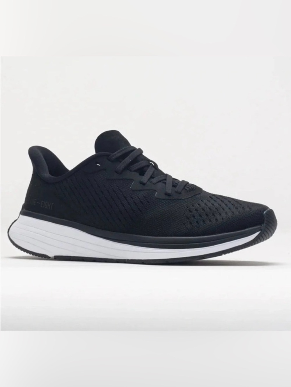 LANE EIGHT Relay Trainer Women's black and white size 7.5